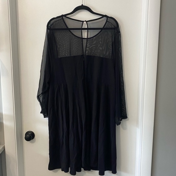 torrid Dresses & Skirts - Torrid Black Long Sleeve Mesh Top‎ Dress 6X